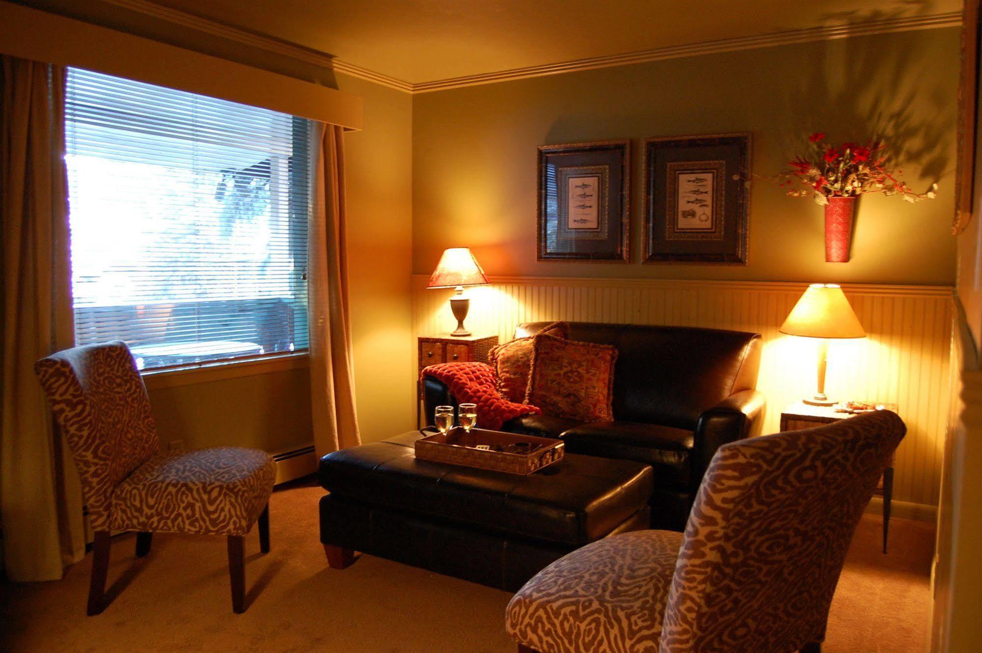 Highland Haven Creekside Inn エバーグリーン 部屋 写真